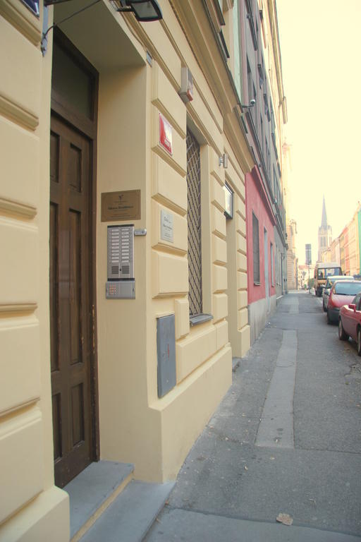 Vlkova Palace Prague Exterior photo