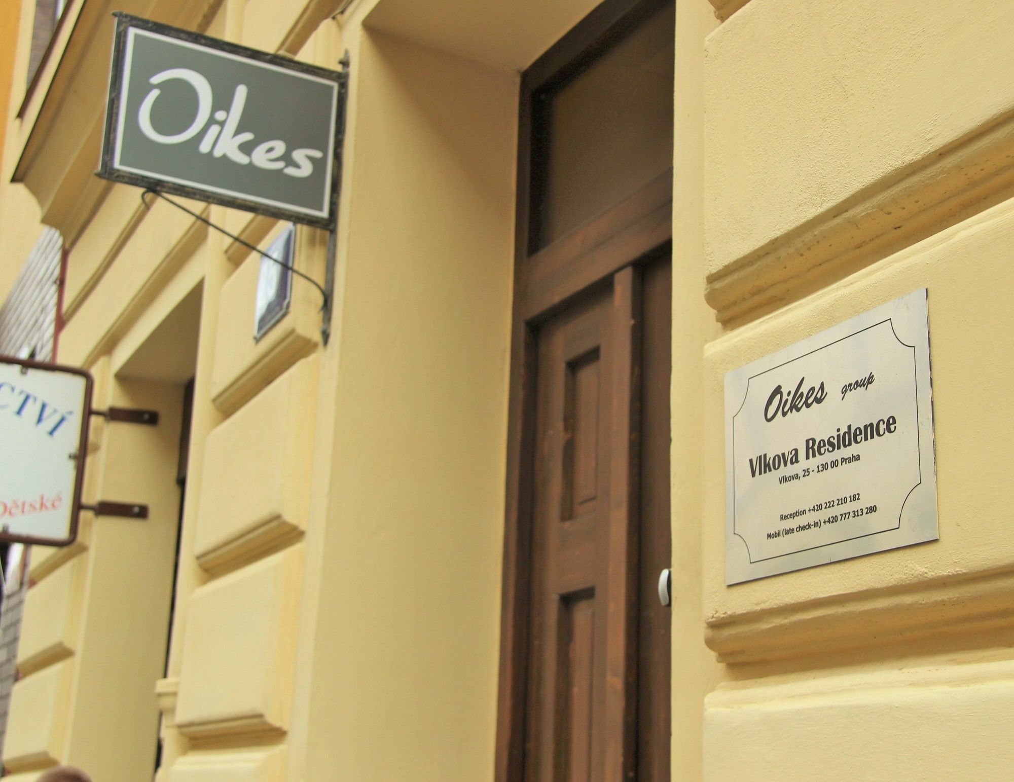 Vlkova Palace Prague Exterior photo